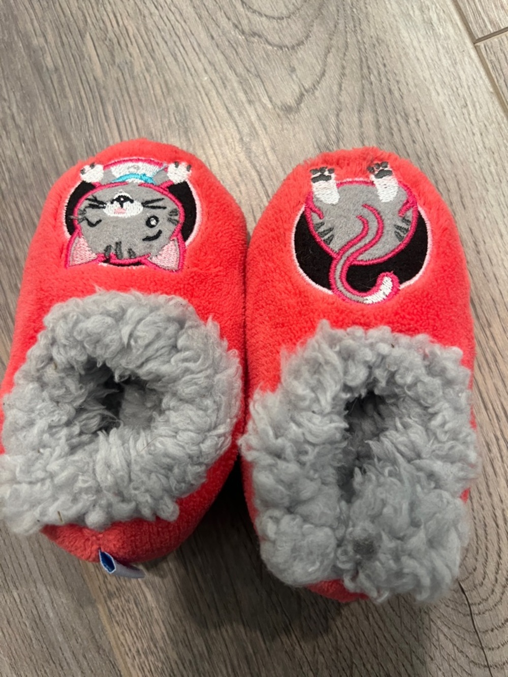 Kids Plush Cat Slippers - Coral Red with Gray Fleece